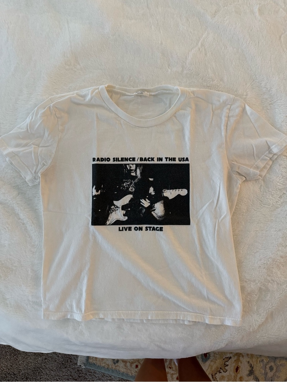 White Graphic Tee - Live On Stage Print